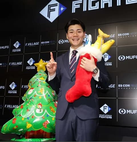 【日本ハム】清宮幸太郎が１億円超でサイン　９年目で念願の大台到達「はい、乗りました」来季へ「僕も３０本打てれば」