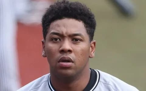 巨人電撃退団オコエ「ロッテに拾ってもらえる」と…（週刊文春）