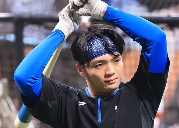 【朗報】ハム郡司裕也（27）、年俸1億超え！「ほんまにええ球団入ったわ」 ←中日時代の10倍にｗｗｗｗｗ