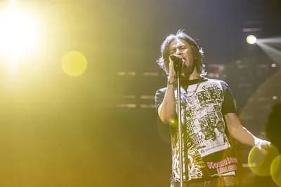 【速報】B'zで1番の名曲、満場一致で決まるwwwwwwwwwwwwww