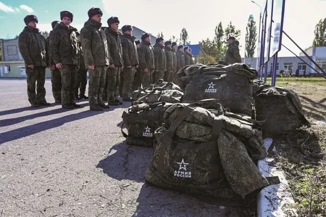 【悲報】ロシア人女性、徴兵された男性を適当に見つけ偽装結婚し戦士したら弔慰金を申請していた・・・