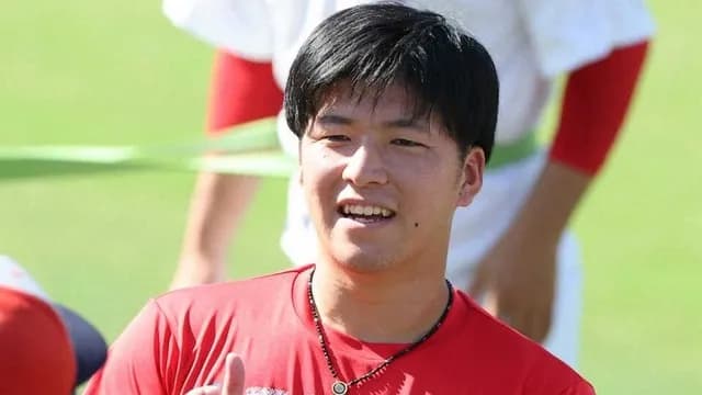 カープ黒原、左膝手術も「(患部は)気にならない」春キャンプ初日からブルペン入りする意気込み