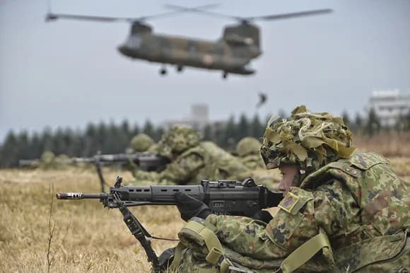 【悲報】自衛隊機、またもや威嚇飛行・・・・・