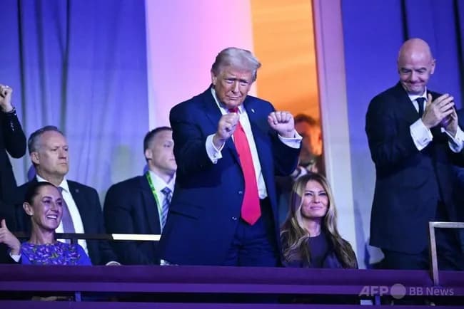 【悲報】トランプさん、アメフトの名称を完全否定「サッカーこそが真のフットボール」