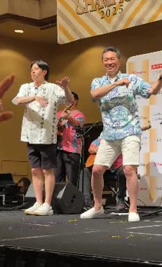 小久保監督、謎にフラダンスが上手いｗｗｗｗｗ