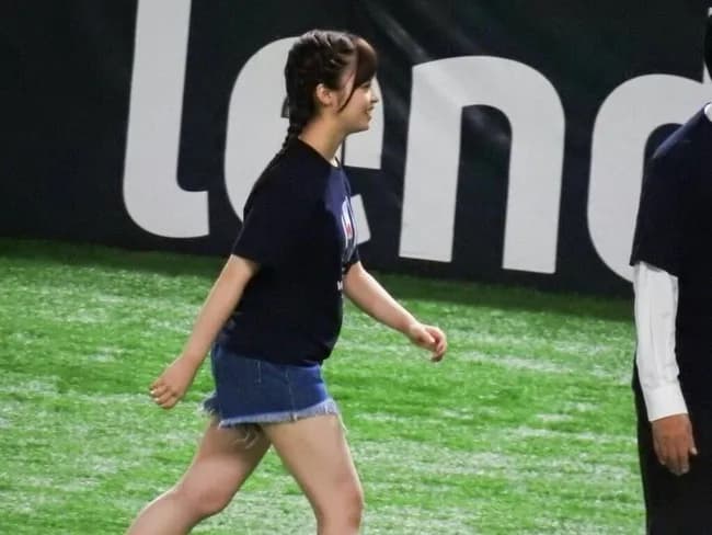 【画像】橋本環奈ちゃんさん、お腹がふっくら