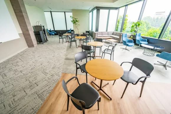 【起業】トラック運転手向けの休憩・宿泊所を開きたいんやがｗｗｗｗ