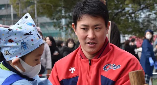 カープ堂林翔太、新バットで背水の陣「握らなくても握れる感覚」