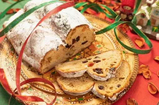 謎のお菓子「シュトーレン」の魅力