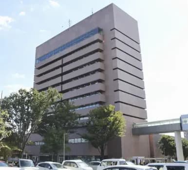 【悲報】前橋市長（42）とラブホで10回以上打ち合わせした男性職員（54）が今月末で退職・・・・・