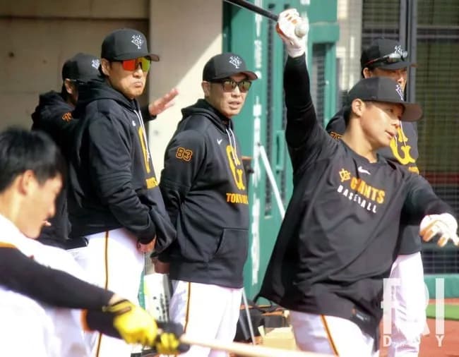 【悲報】巨人李承燁コーチ、阿部のバント野球に共鳴していたwwwwwwwwwwwwwwwwww