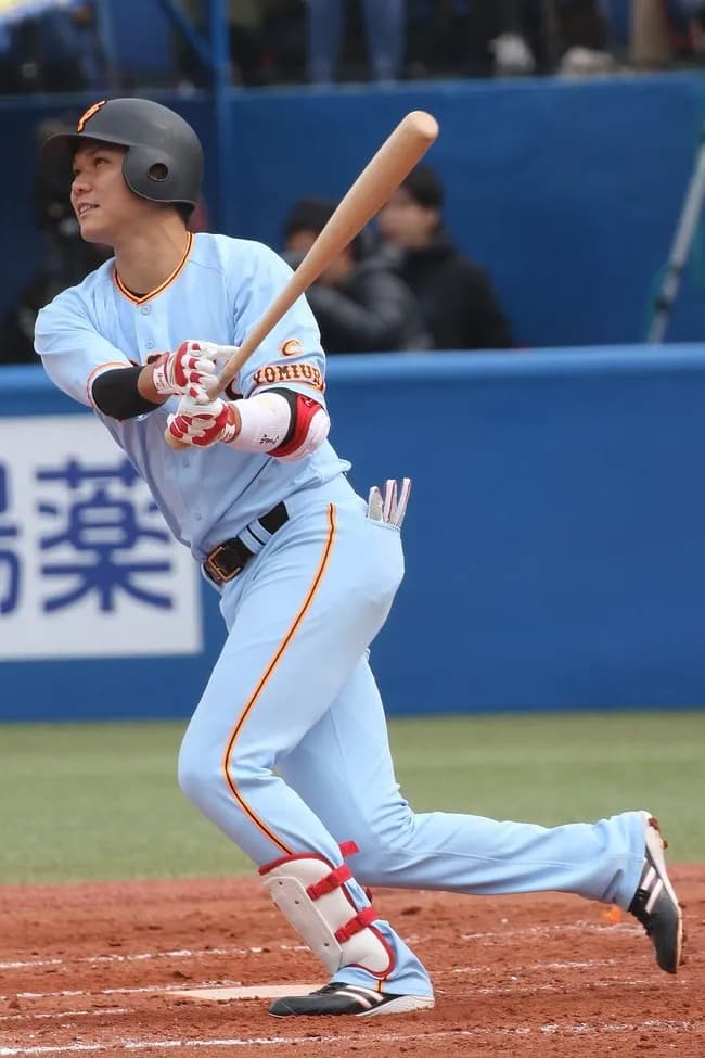 坂本勇人の背番号6って永久欠番にはならんのか？一応成績的には十分だけど