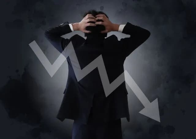 すまん今年、株で40万ほど負けてるねんけど