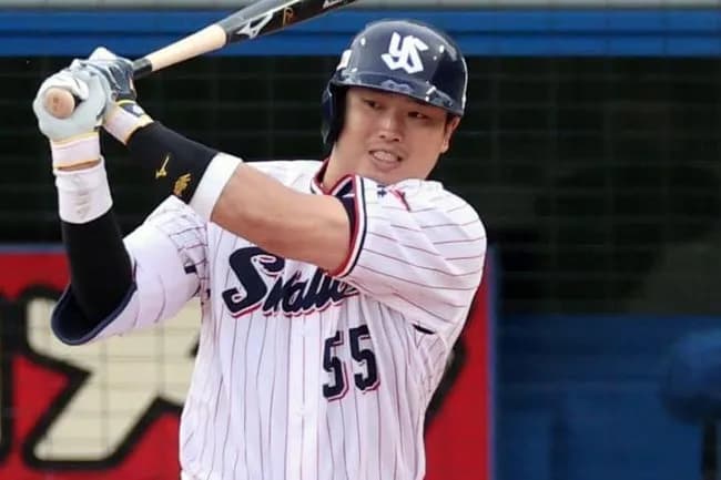 MLB記者「村上宗隆はもう1シーズン日本でやる可能性。どの球団も彼を三塁手として見ていない」