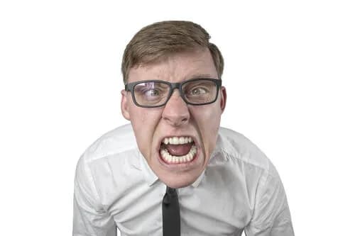 【画像】アメリカ人、日本のそういう作品にブチギレ →「ムホホするまでの前置きが長すぎる」