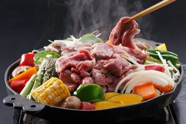 札幌名物＝ジンギスカンみたいな風潮ｗｗｗｗｗｗｗｗｗ