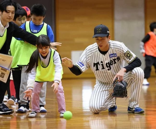 阪神・今朝丸裕喜　才木に弟子入り　キャッチボール相手「“気分でやるわー”と」　冬の過ごし方など学ぶ