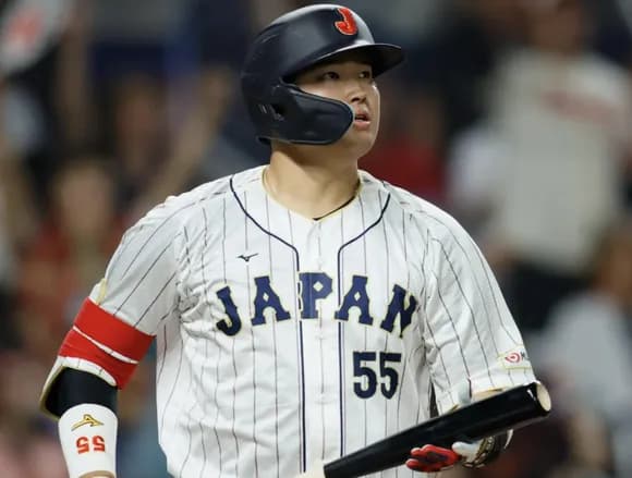 【悲報】村上宗隆のポスティング移籍ってこれから先問題になりそうだよな・・・・・