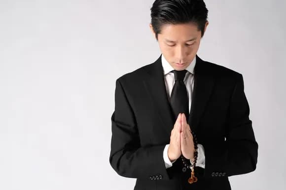 【悲報】女子高生（15）、横断歩道でトラックにはねられ亡くなる・・・・・・・・・・・・・・