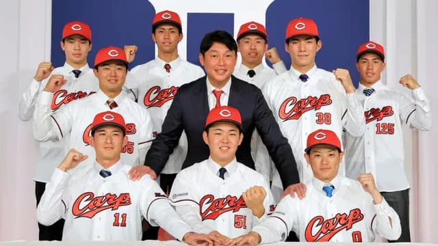 カープ新井監督は『次の監督にバトンを繋ぐ』のが課されたタスク【AERA】