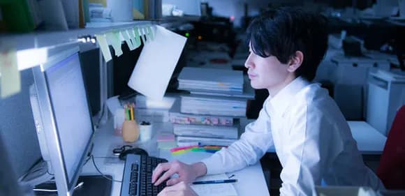 【疑問】残業マンって『仕事量が異常』なのか『本人が無能』なのかどっちなんや？ｗｗｗｗｗ