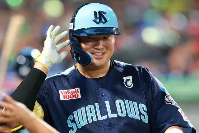【悲報】令和最強バッター村上宗隆さん、日本の最弱球団からメジャーの最弱球団へｗｗｗｗ