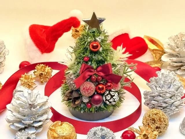 ク リ ス マ ス の 予 定 3 文 字