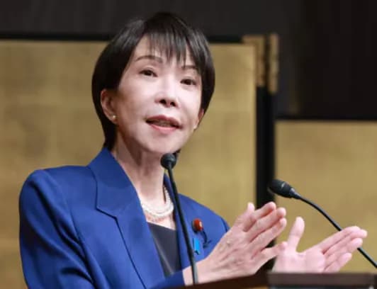 【悲報】高市早苗「原子力潜水艦を保有するわよ！」日本政府「すまん法律的に無理」・・・・・