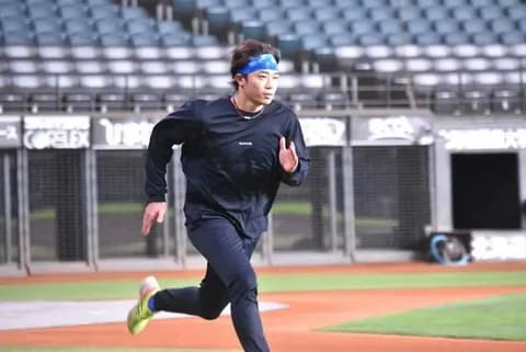 日本ハム・中島　日本一を経験した後輩・有原の古巣復帰決断を歓迎「やっぱり、頼もしいじゃん」