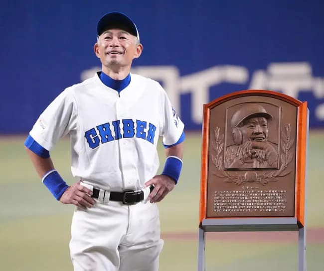 【悲報】イチロー「試合中にタブレット見るな。ファンはそんな選手の姿見たくない。」