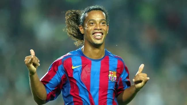 【動画】ロナウジーニョのリフティングが異次元すぎるｗｗｗｗｗｗｗ