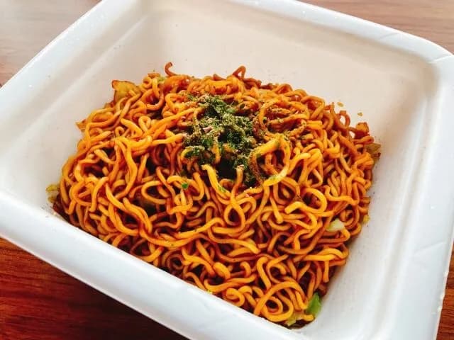 関西人「カップ焼きそばといえばUFOでんがなｗ」関東人「いやペヤングでしょ普通に」