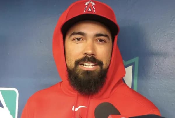 アンソニー・レンドンさん、エンゼルスとの契約を満了で合意！！！！！！！！！！！！