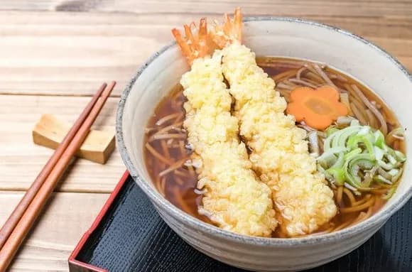 【画像】セブンイレブン・ローソンの年越しそば、ついに「価格表示」が消えるｗｗｗｗｗｗ