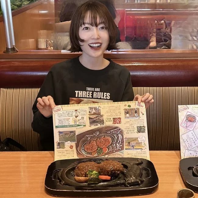 【画像】離婚した声優・花澤香菜さん36歳、新年の姿を公開