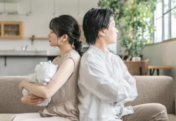 【悲報】女さん「産後まじで夫のことが嫌いになった。多分ホルモンバランスのせい。常にイライラしてしまう」・・・・
