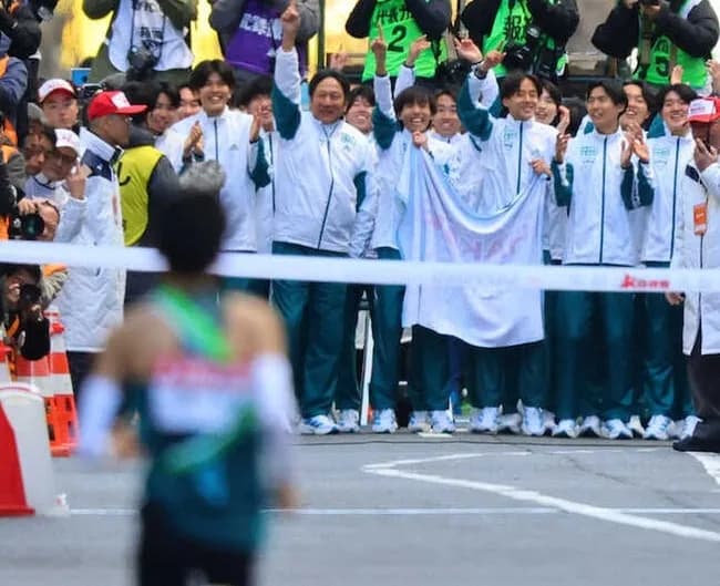 【視聴率】『箱根駅伝』  往路が28・5％、復路が30・2％の高視聴率！　青学大が史上初2度目の3連覇