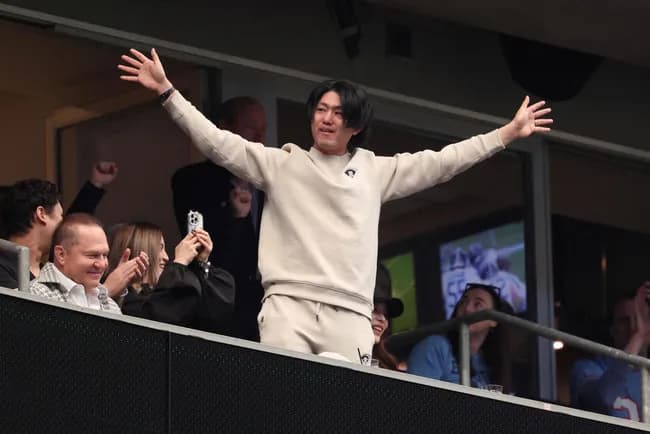 【MLB】アストロズ今井達也の背番号は「45」 地元ヒューストンのNFLテキサンズ戦にも登場し、大歓声