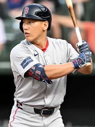 【悲報】吉田正尚さん、日本で最強打者として無双したのにメジャーで通用せずファンを困らせる