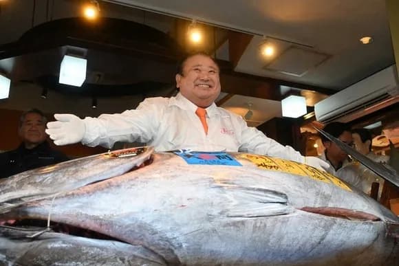 【悲報】すしざんまい社長、ウキウキで5億をアメリカに貢ぐｗｗｗｗｗｗｗｗｗｗｗｗｗｗｗ