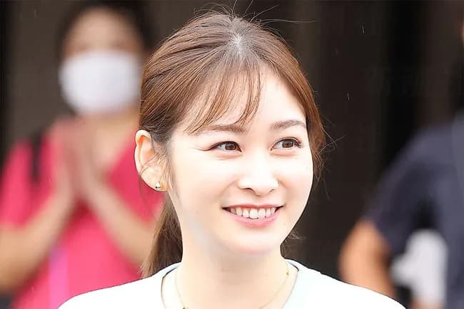 日本テレビ・岩田絵里奈アナ（30）、働いても働いても年収700万円で退社を決意