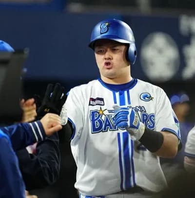 Ｄｅ牧秀悟「(寝ていたチョコプラ長田を見つけ)なんで起こしてまであいさつをしたんだろう…」