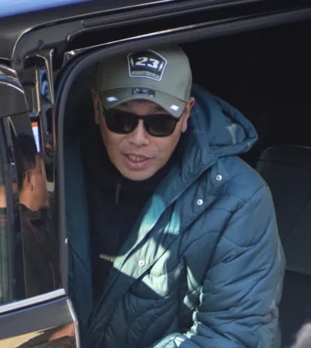 【アサ芸】巨人・阿部慎之助監督が仕事初めから出待ちファンに超「塩対応」