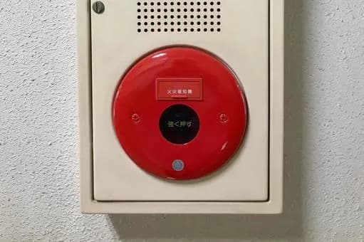 【悲報】散歩してたら、警報器なって警察呼ばれたｗｗｗｗｗｗｗｗｗｗｗｗｗｗｗｗ