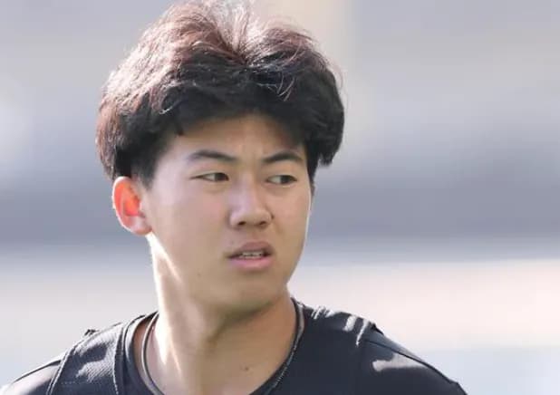 立石正広、DeNA度会(2025)率.255 本3 打点24 OPS .633は超えてほしい