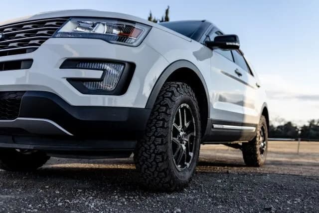 お前ら車のタイヤはどこのメーカー履いてる？