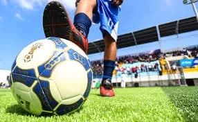 【悲報】サッカー「ボール1個あればできますw」Jリーグ「天然芝、屋根、1万5000席ないとできませんw」←これｗｗｗｗｗｗｗｗｗｗｗｗｗｗｗｗ