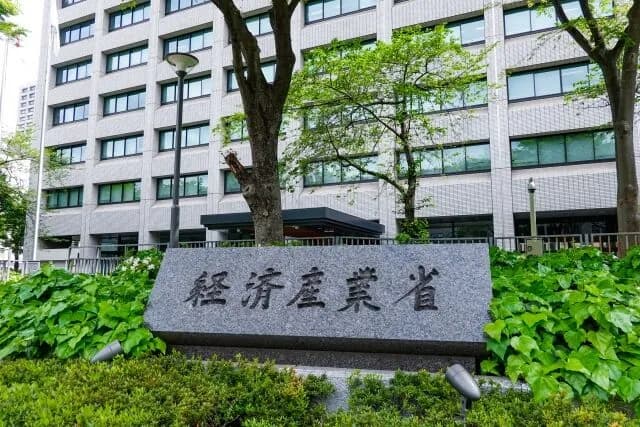 経済官庁幹部「食料品の消費税率ゼロ？できるわけない」