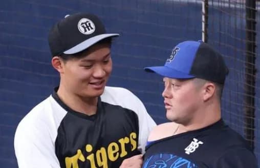 「試合前の敵味方おしゃべり禁止」へ 　試合前の森下と牧の談笑は前季で終了か