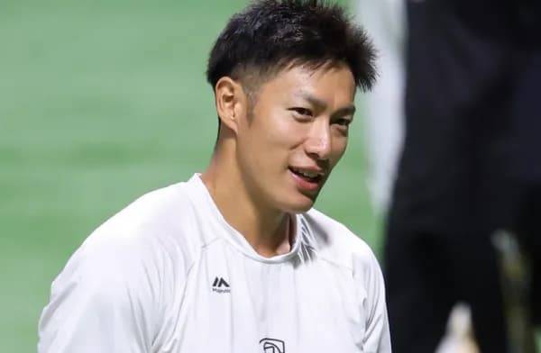 37歳柳田悠岐の「筋肉エグイ」　腕が限界突破